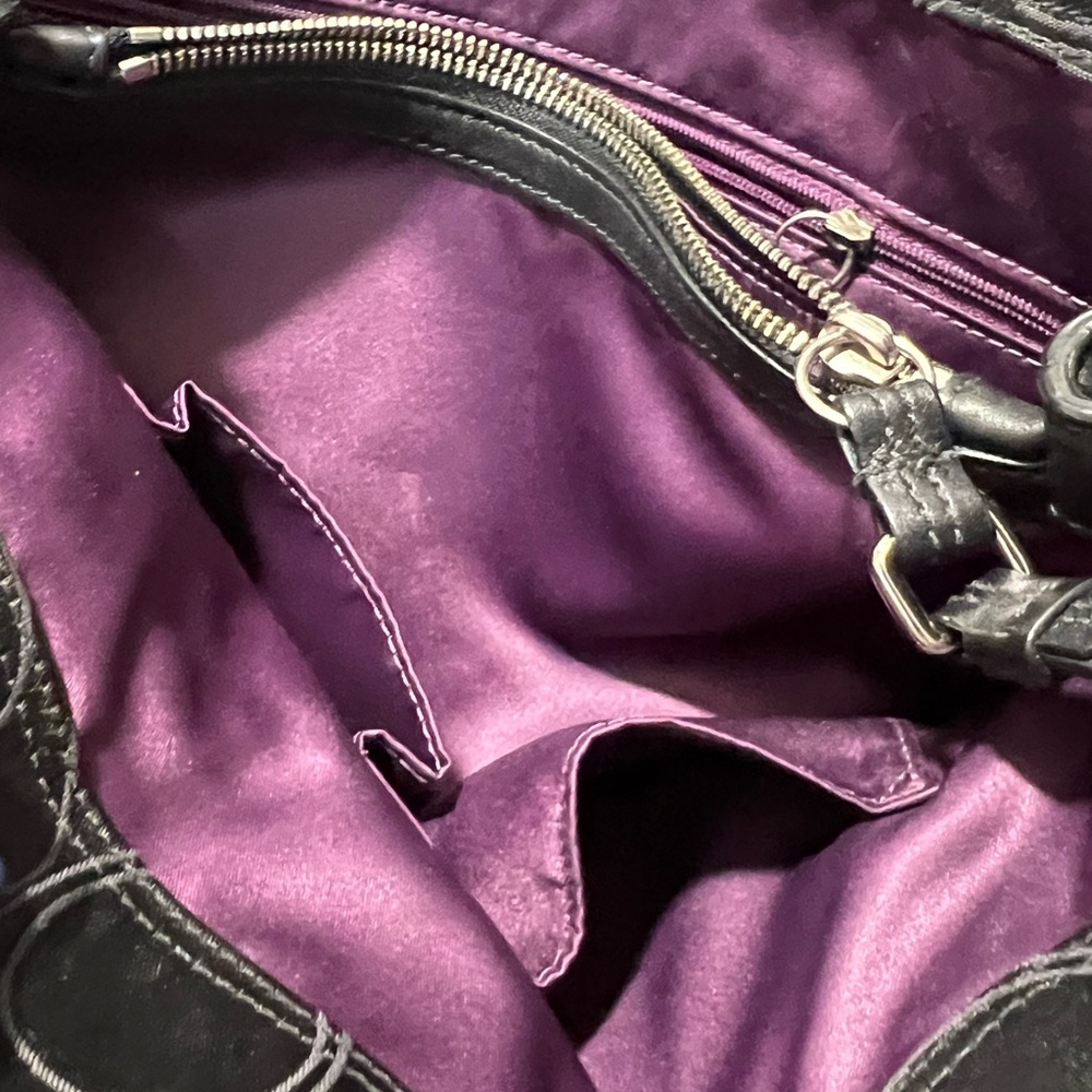 COACH Handbag “Like New” No signs of wear-Gorgeous! - Picture 10 of 15